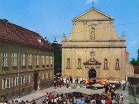 Trg Katarine Zrinske, oko 1967. godine, pogled na crkvu sv. Katarine